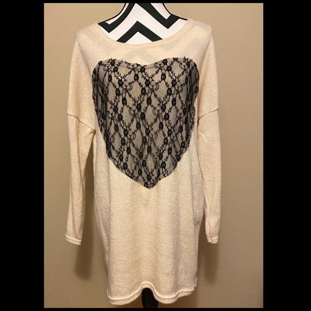 Beige lace panel heart  tunic